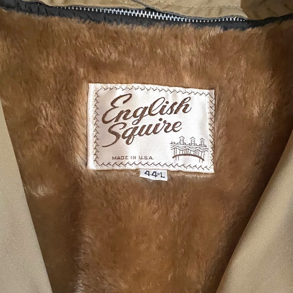 English Squire Coat w/ Fur Lining - Picture 2 of 2